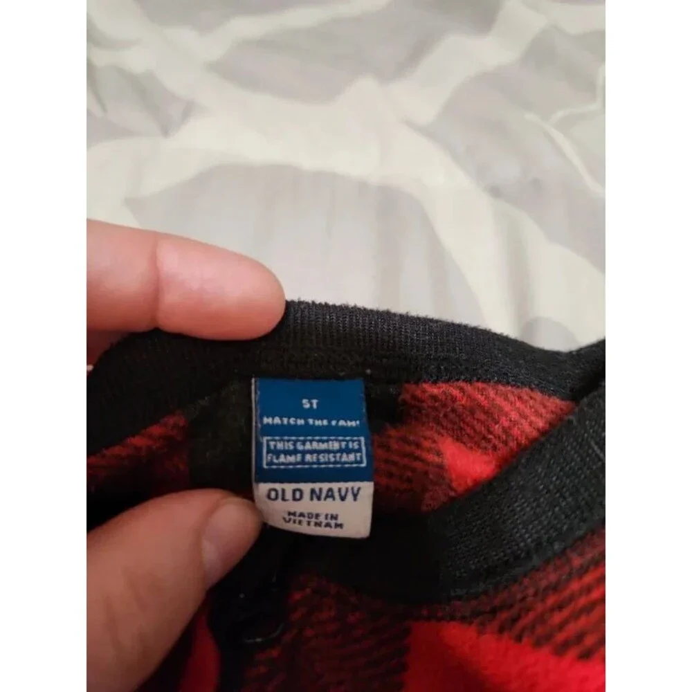 Old Navy Unisex Matching Plaid Footed One-Piece Pajamas for Toddler